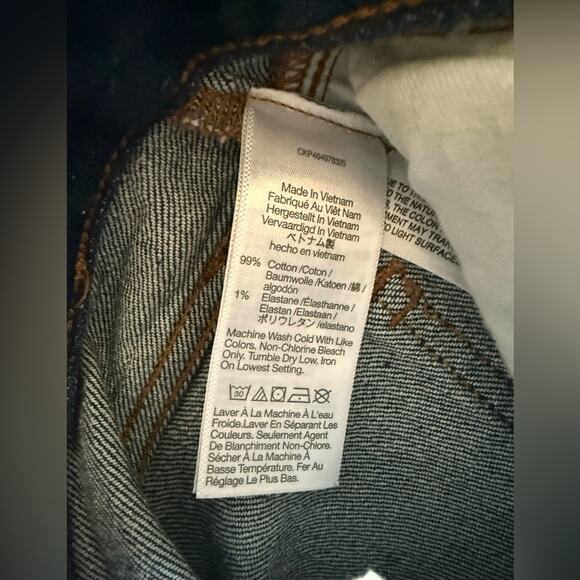 Madewell Perfect Vintage Straight Jean in Greenhaven Wash: Seamed Version 28 - Picture 9 of 9